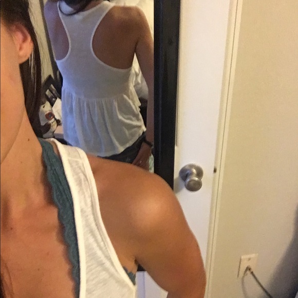 Wild Pearl Tank Top - Picture 7 of 7